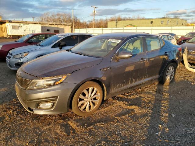 KIA OPTIMA EX 2015 with VIN 5XXGN4A72FG401172 - Photo from auction