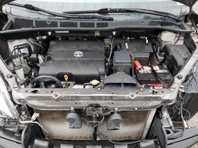Photo 12 from auction – 2011 TOYOTA SIENNA XLE with VIN 5TDYK3DC1BS139671