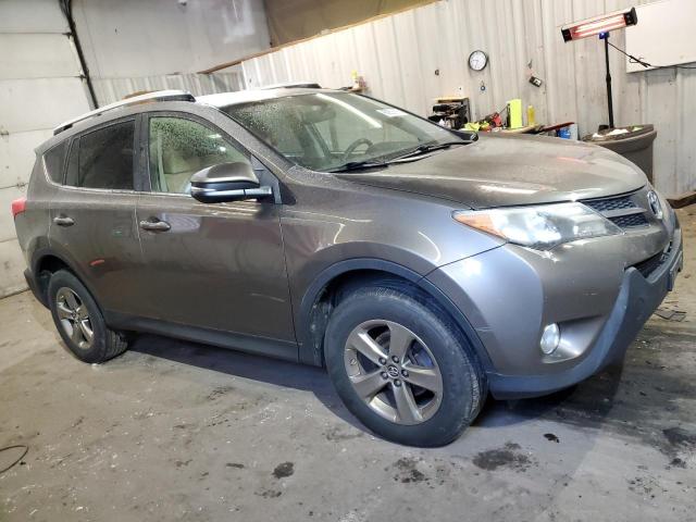 Photo 4 from auction – 2015 TOYOTA RAV4 XLE with VIN JTMRFREV1FD122253
