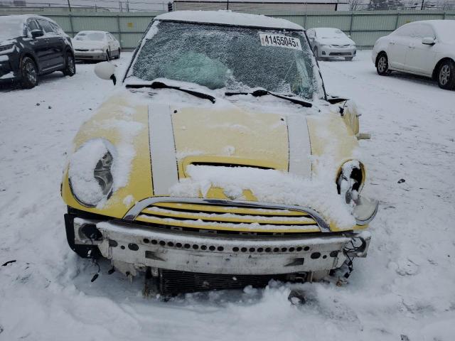 Photo 5 from auction – 2005 MINI COOPER S with VIN WMWRE33455TD95324