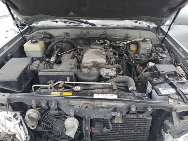Photo 12 from auction – 2002 LEXUS LX 470 with VIN JTJHT00W923514121