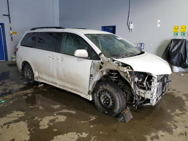 Photo 4 from auction – 2018 TOYOTA SIENNA LE with VIN 5TDJZ3DC0JS208295