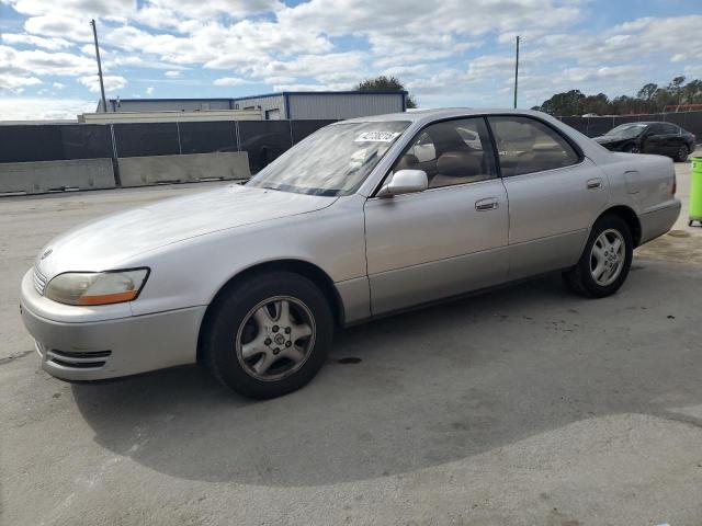 LEXUS ES 300 1995 with VIN JT8GK13T9S0106923 - Photo from auction