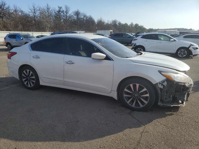 Photo 4 from auction – 2017 NISSAN ALTIMA 2.5 with VIN 1N4AL3AP8HC272370