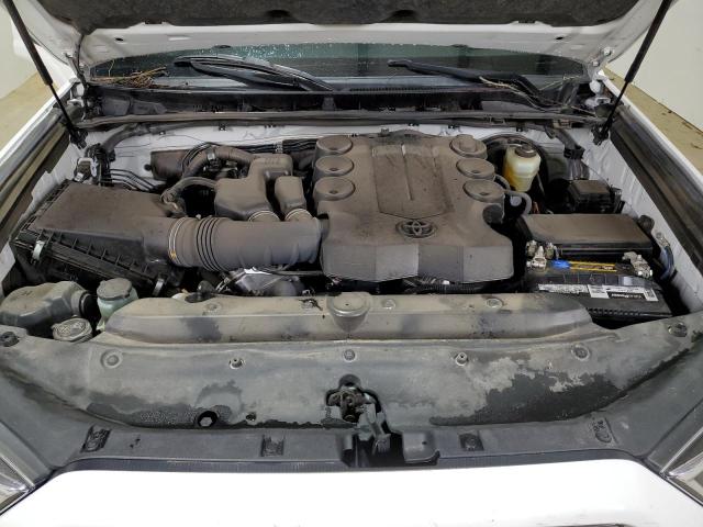Photo 12 from auction – 2023 TOYOTA 4RUNNER SR with VIN JTEEU5JR1P5288348