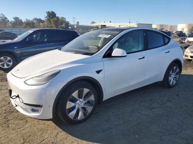 TESLA MODEL Y 2021 with VIN 5YJYGDEE0MF207621 - Photo from auction