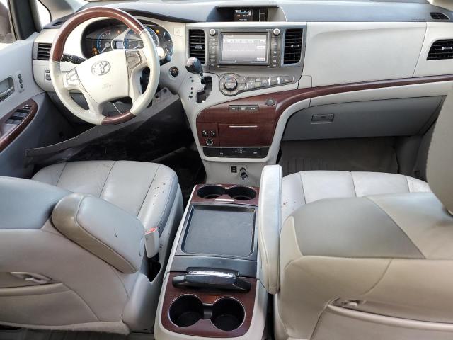 Photo 8 from auction – 2011 TOYOTA SIENNA XLE with VIN 5TDYK3DC2BS005736
