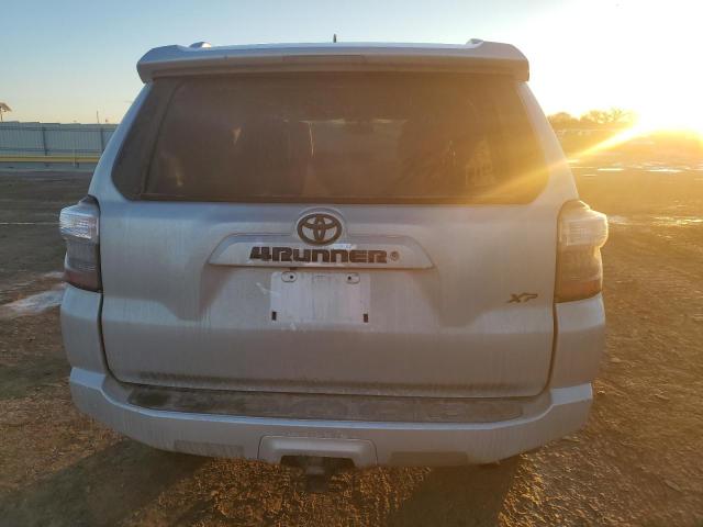 Photo 6 from auction – 2018 TOYOTA 4RUNNER SR with VIN JTEZU5JR1J5180904
