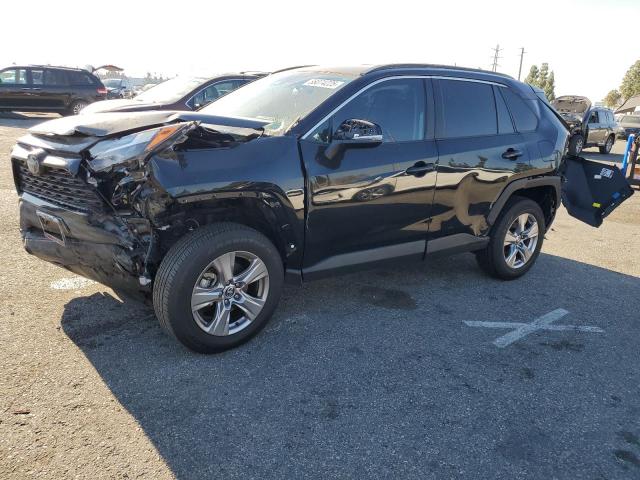 Photo 1 from auction – 2023 TOYOTA RAV4 XLE with VIN 2T3W1RFV9PC226561