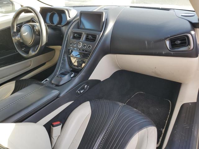 Photo 8 from auction – 2017 ASTON MARTIN DB11 with VIN SCFRMFAV8HGL03041