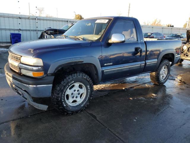 CHEVROLET SILVERADO 2000 with VIN 1GCEK14T4YZ267126 - Photo from auction