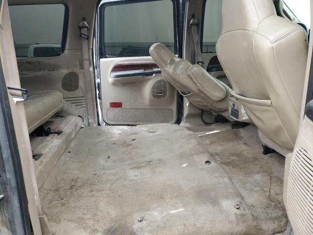 Photo 11 from auction – 2005 FORD EXCURSION with VIN 1FMSU43P75EA12648
