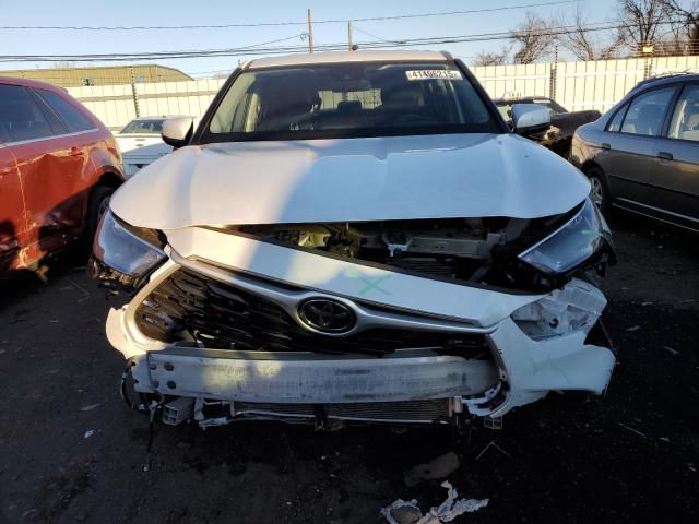 Photo 5 from auction – 2022 TOYOTA HIGHLANDER with VIN 5TDZZRAH1NS555744
