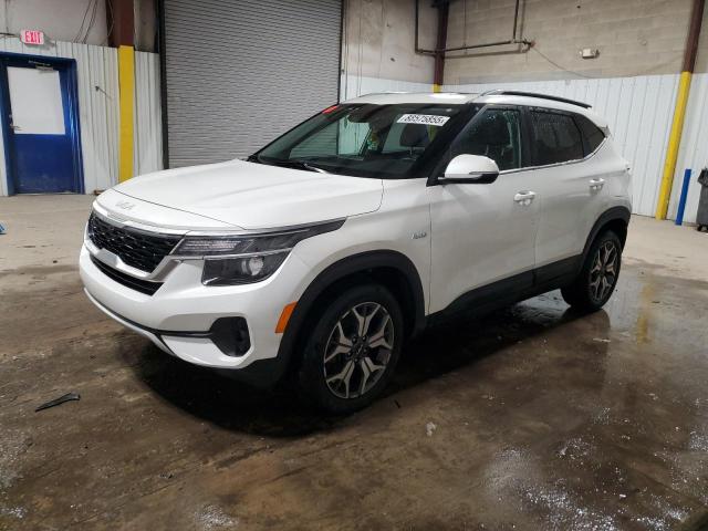 KIA SELTOS EX 2022 with VIN KNDERCAA5N7247372 - Photo from auction