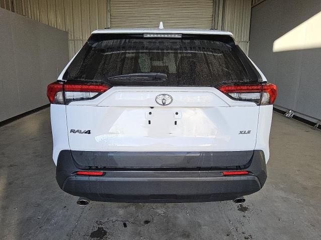 Photo 6 from auction – 2021 TOYOTA RAV4 XLE with VIN 2T3W1RFV1MC145291
