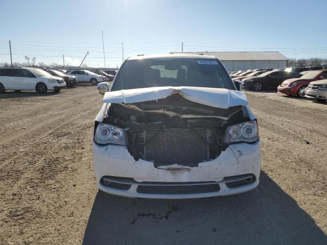 Photo 5 from auction – 2015 CHRYSLER TOWN & COU with VIN 2C4RC1GG6FR742540