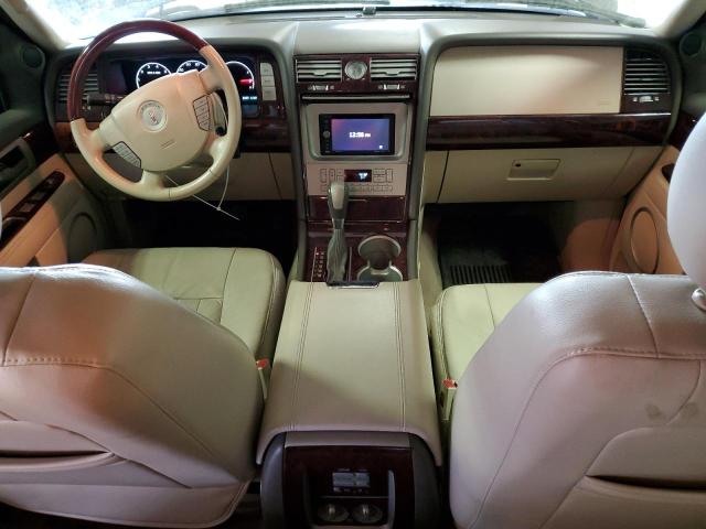 Photo 8 from auction – 2004 LINCOLN NAVIGATOR with VIN 5LMFU27R04LJ29755