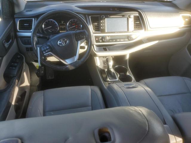 Photo 8 from auction – 2014 TOYOTA HIGHLANDER with VIN 5TDJKRFHXES023855