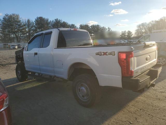Photo 2 from auction – 2017 FORD F250 SUPER with VIN 1FT7X2B69HED21492