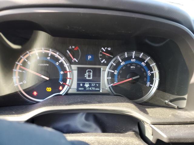 Photo 9 from auction – 2018 TOYOTA 4RUNNER SR with VIN JTEBU5JR9J5516817