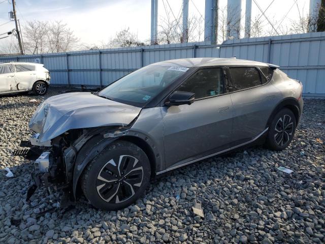 KIA EV6 LIGHT 2022 with VIN KNDC3DLCXN5076868 - Photo from auction