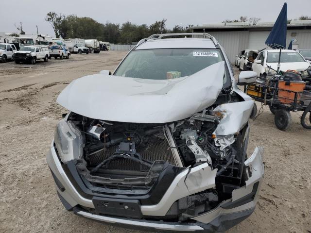 Photo 5 from auction – 2017 NISSAN ROGUE S with VIN KNMAT2MV0HP613655