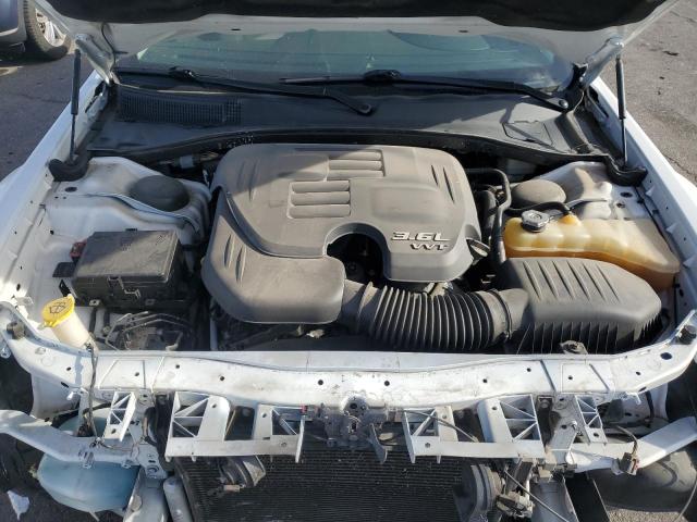 Photo 11 from auction – 2015 CHRYSLER 300C with VIN 2C3CCAEG1FH786609