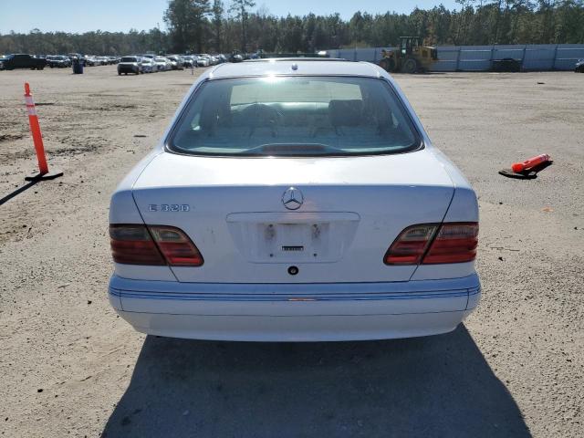 Photo 6 from auction – 2001 MERCEDES-BENZ E 320 with VIN WDBJF65J71X054376