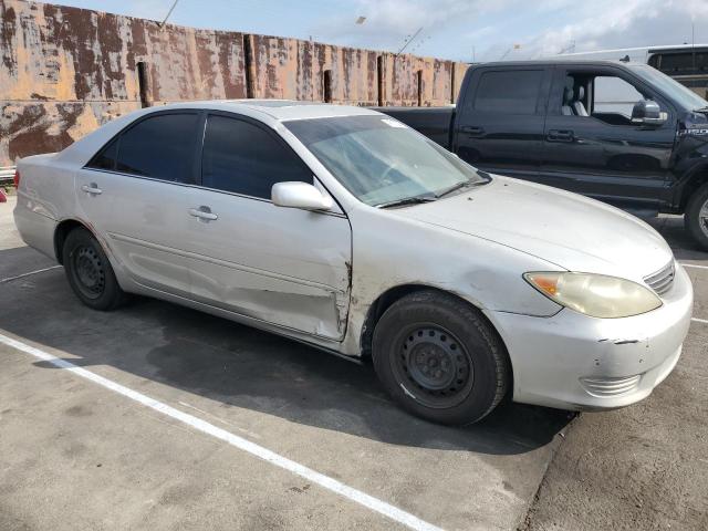 Photo 4 from auction – 2005 TOYOTA CAMRY LE with VIN 4T1BE32K45U529148