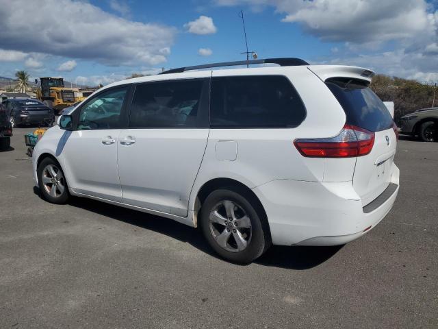 Photo 2 from auction – 2017 TOYOTA SIENNA LE with VIN 5TDKZ3DC9HS819666