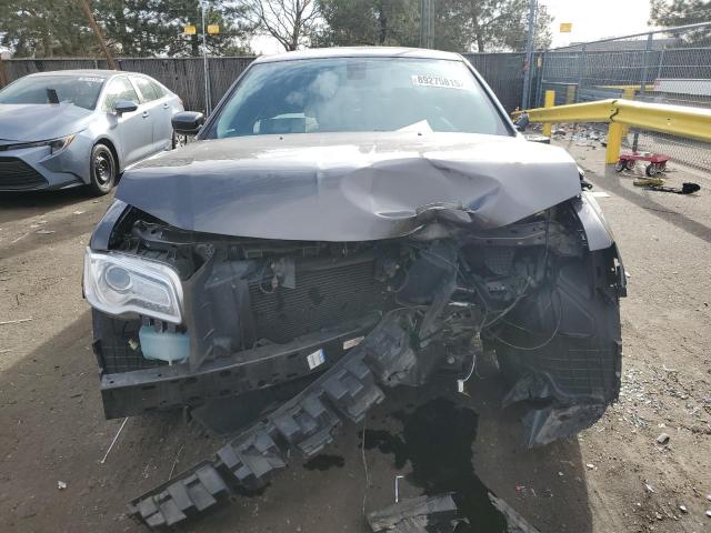 Photo 5 from auction – 2016 CHRYSLER 300 LIMITE with VIN 2C3CCARG0GH208612