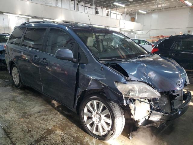 Photo 4 from auction – 2014 TOYOTA SIENNA XLE with VIN 5TDDK3DC9ES080534