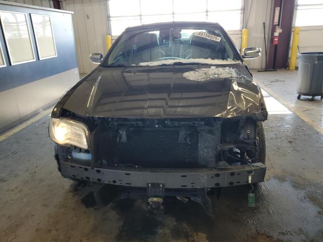 Photo 5 from auction – 2018 CHRYSLER 300 LIMITE with VIN 2C3CCAKG6JH302267