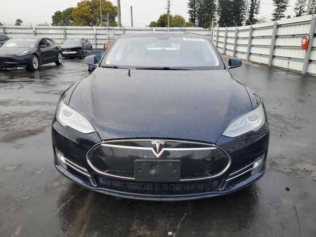 Photo 5 from auction – 2013 TESLA MODEL S with VIN 5YJSA1CNXDFP13305