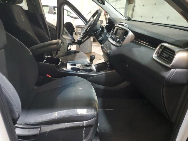 Photo 7 from auction – 2016 KIA SORENTO LX with VIN 5XYPGDA37GG149648