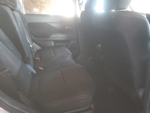 Photo 11 from auction – 2016 MITSUBISHI OUTLANDER with VIN JA4AD3A33GZ035652