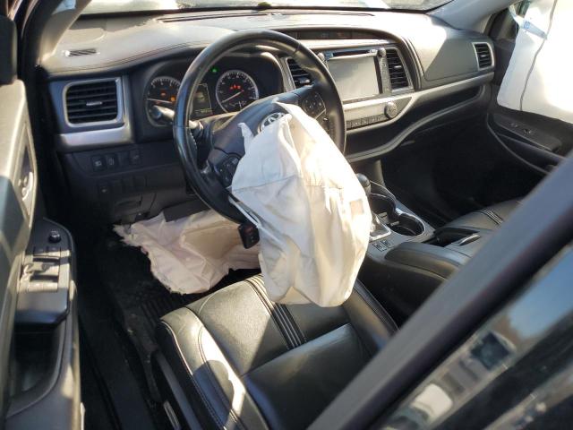 Photo 8 from auction – 2017 TOYOTA HIGHLANDER with VIN 5TDJZRFH4HS377175