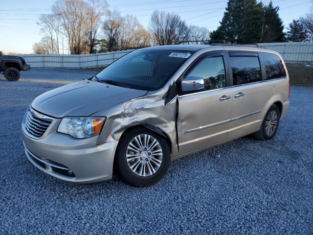 CHRYSLER TOWN & COU 2015 with VIN 2C4RC1CG1FR656221 - Photo from auction