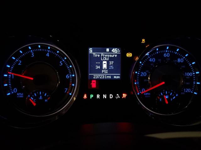 Photo 9 from auction – 2011 CHRYSLER TOWN & COU with VIN 2A4RR8DG5BR749477