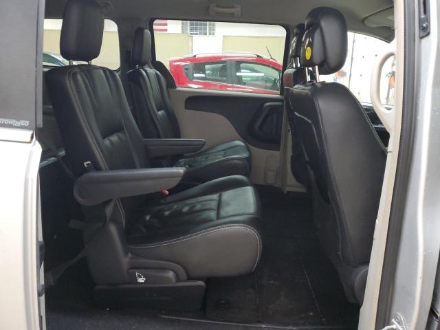 Photo 11 from auction – 2012 CHRYSLER TOWN & COU with VIN 2C4RC1BG9CR188266