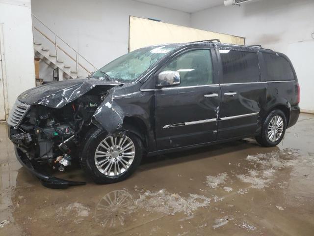 CHRYSLER TOWN & COU 2015 with VIN 2C4RC1CG9FR521083 - Photo from auction