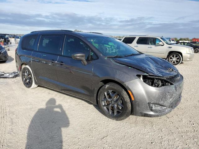 Photo 4 from auction – 2019 CHRYSLER PACIFICA T with VIN 2C4RC1FG8KR675628