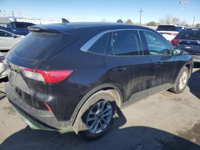 Photo 3 from auction – 2021 FORD ESCAPE SE with VIN 1FMCU0G63MUA03254