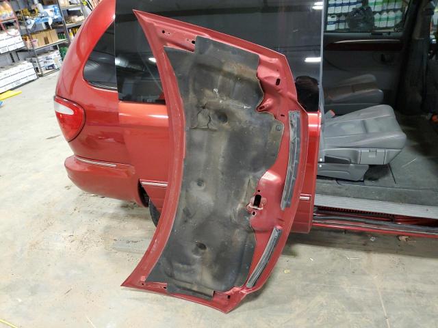 Photo 13 from auction – 2005 CHRYSLER TOWN & COU with VIN 2C8GP64L15R192719