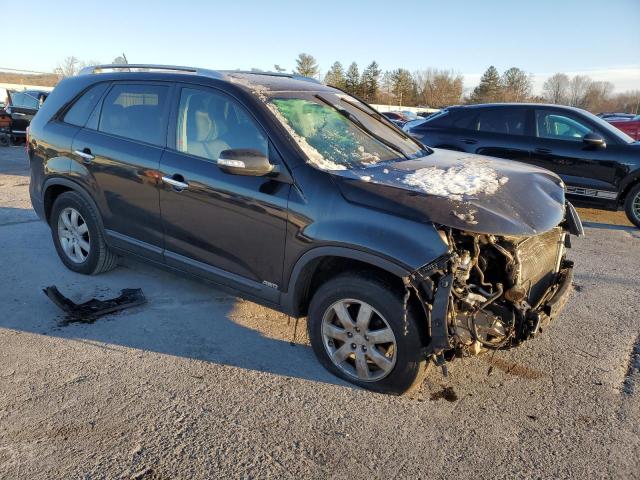Photo 4 from auction – 2013 KIA SORENTO LX with VIN 5XYKTDA68DG411995
