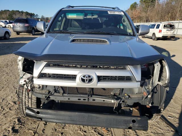 Photo 5 from auction – 2004 TOYOTA 4RUNNER SR with VIN JTEBU14R248026713