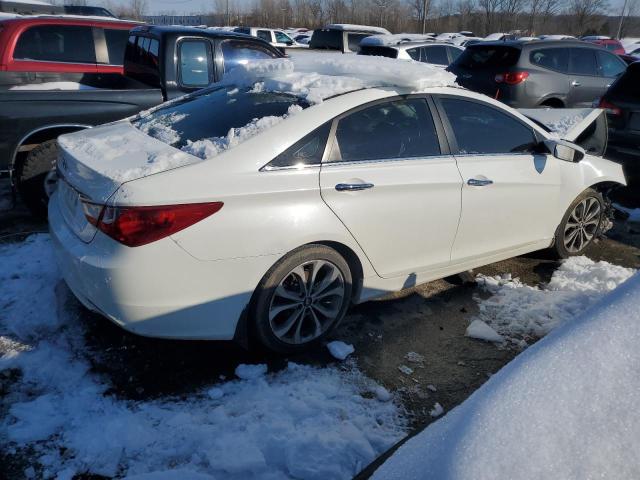 Photo 3 from auction – 2013 HYUNDAI SONATA SE with VIN 5NPEC4AB4DH733388