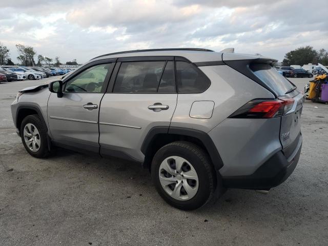 Photo 2 from auction – 2021 TOYOTA RAV4 LE with VIN JTMF1RFV3MD079791
