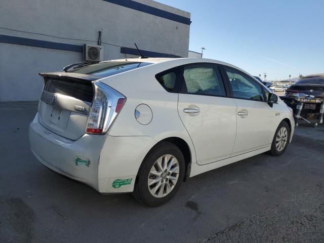 Photo 3 from auction – 2014 TOYOTA PRIUS PLUG with VIN JTDKN3DP7E3054288