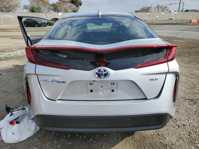 Photo 6 from auction – 2022 TOYOTA PRIUS PRIM with VIN JTDKAMFP0N3219967